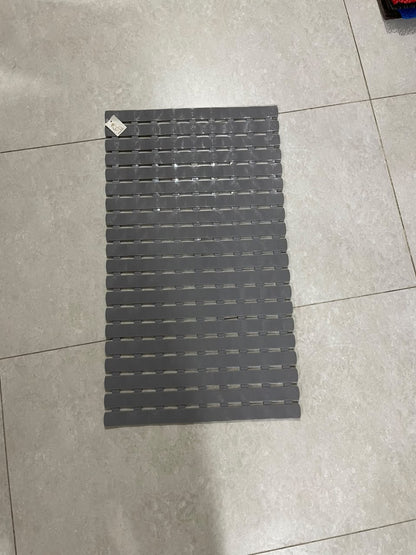 Shower Mat Non Slip Bath Mat With Suction for Tub and Shower Floor Mat, Machine Washable Bathtub Mat and Drain Holes, Soft Bathroom Accessories