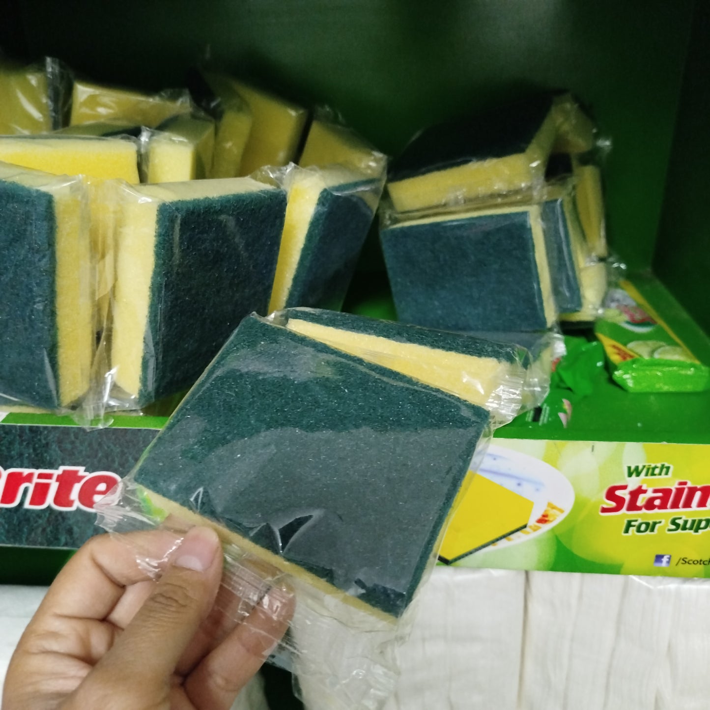 Local Sponge