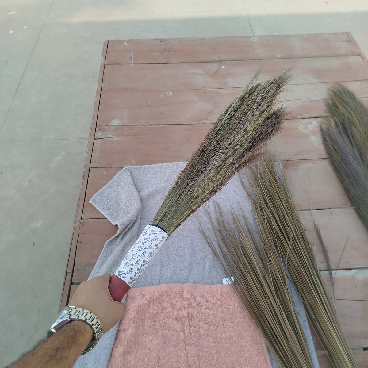 Black Premium Phool Jhaaru